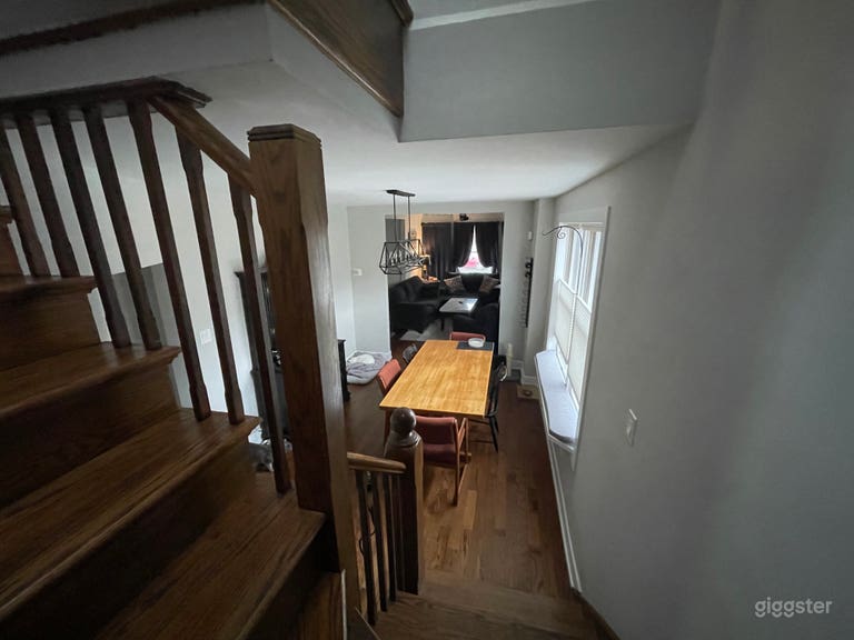  Humboldt Park Bungalow Comfortable 