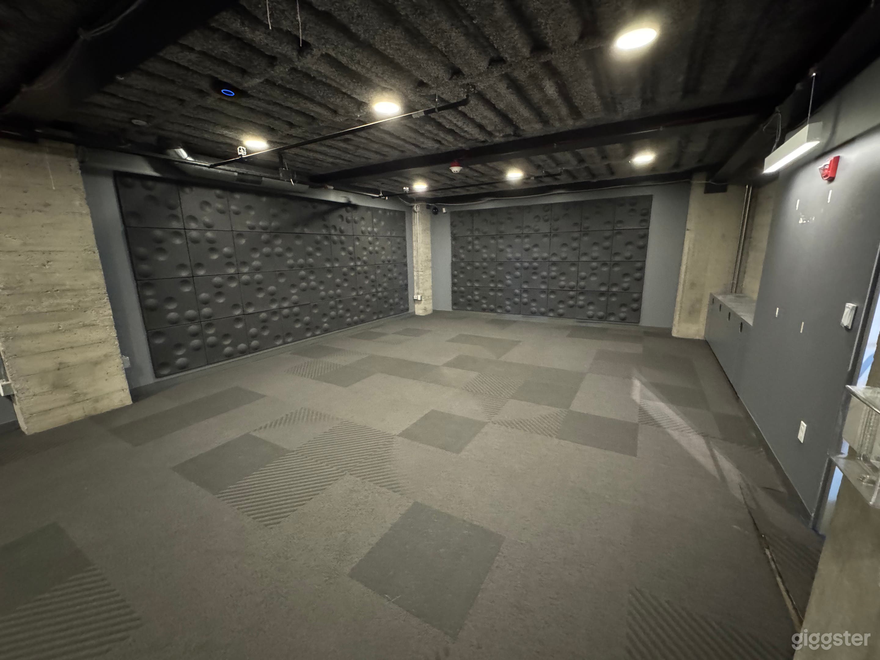SODO Studio ready for your buildout! Photo 4