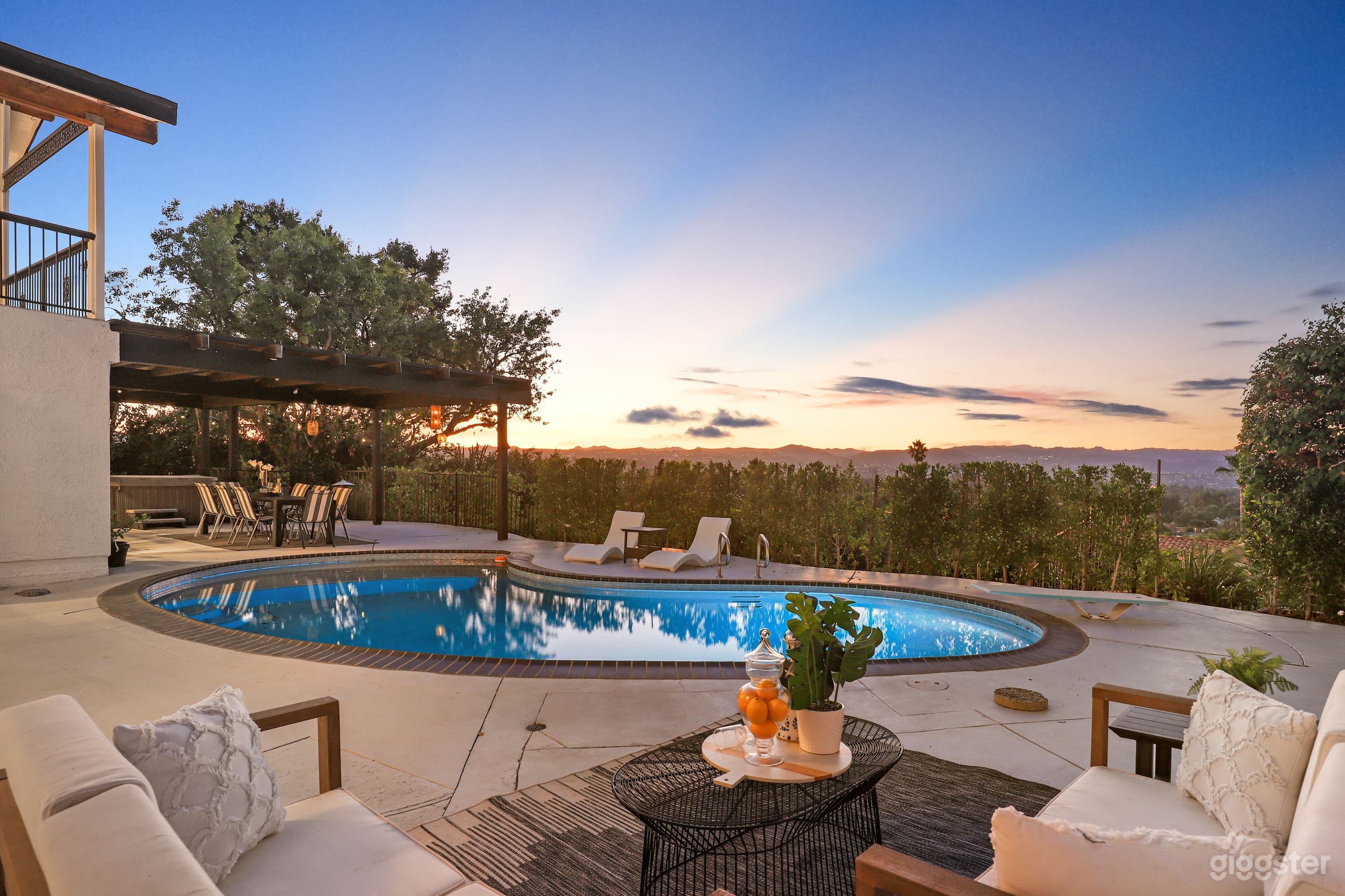 Modern Farmhouse Scenic Views Heated Pool Hot Tub Photo 1