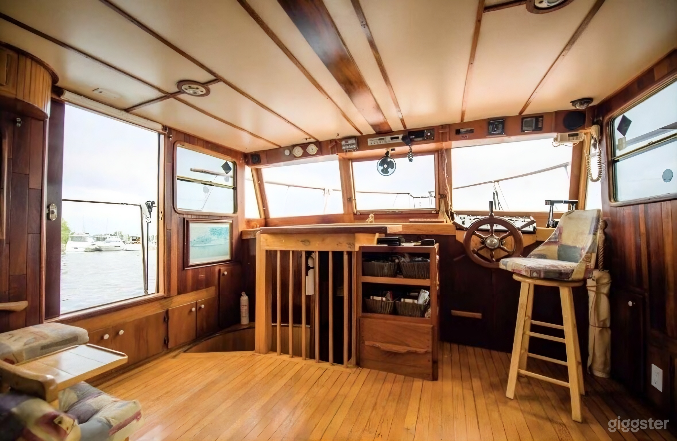 Wood Grain Boat on The Bay Photo 1