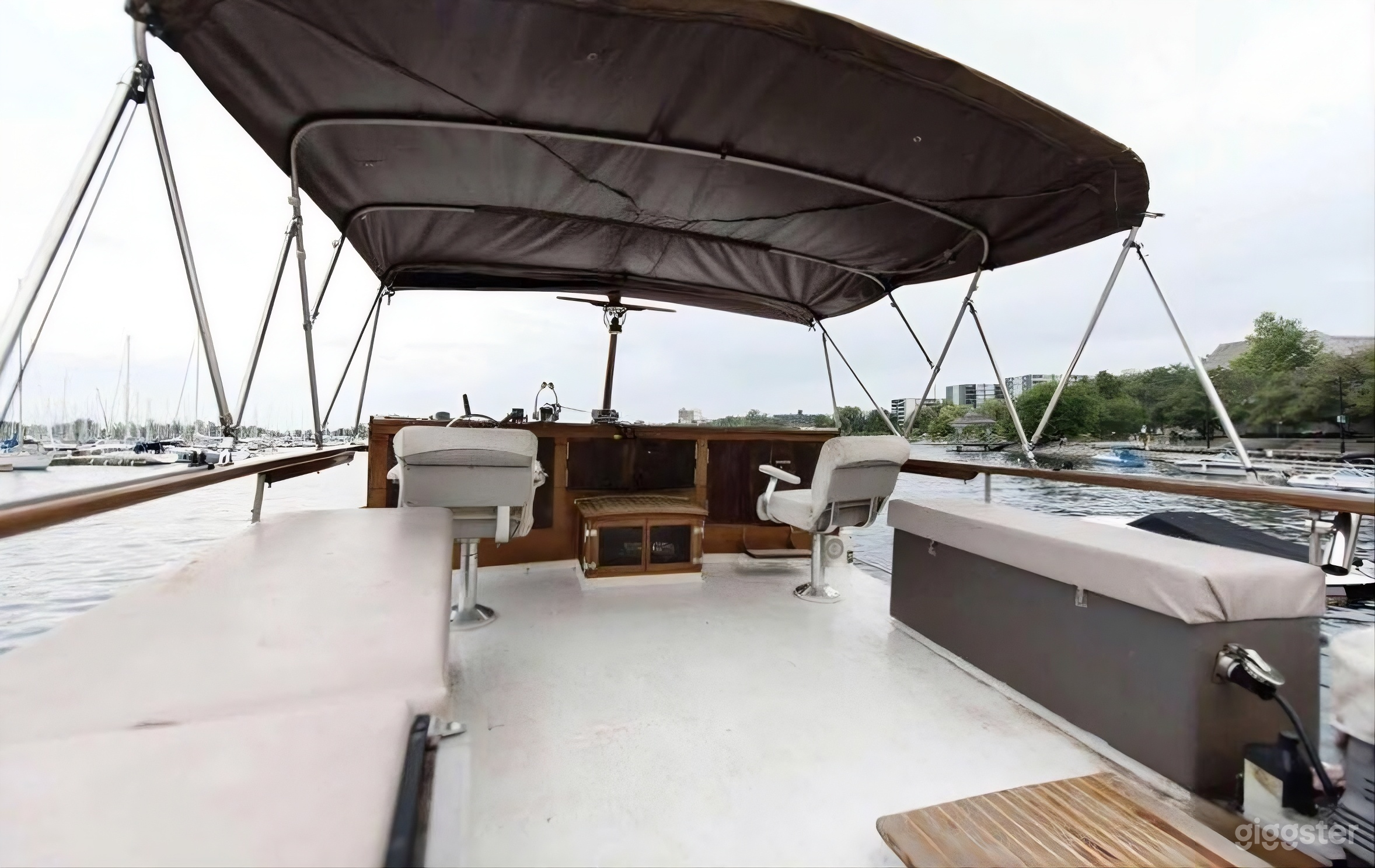Wood Grain Boat on The Bay Photo 4