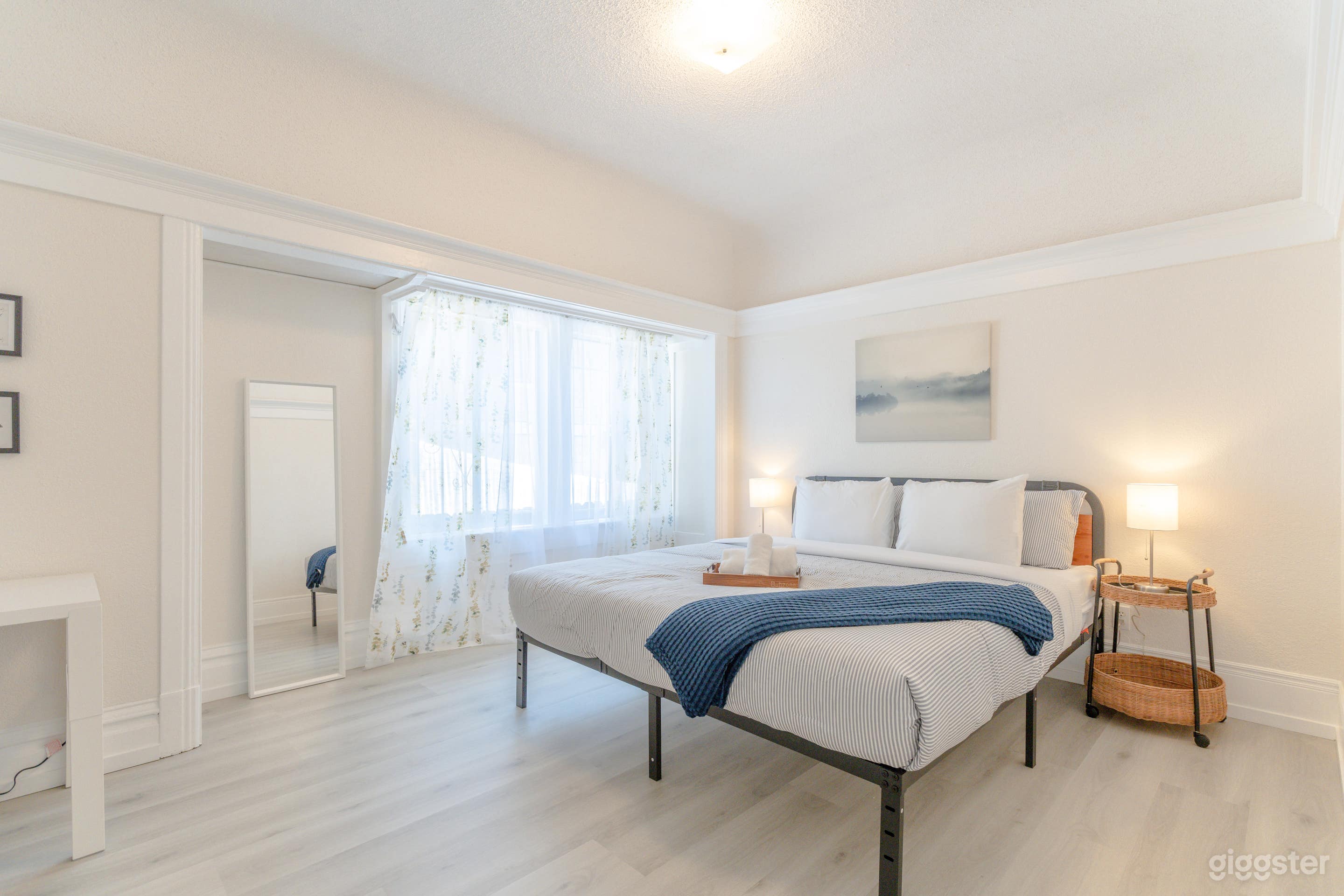 Duplex Apartment's Cal King bedroom 1