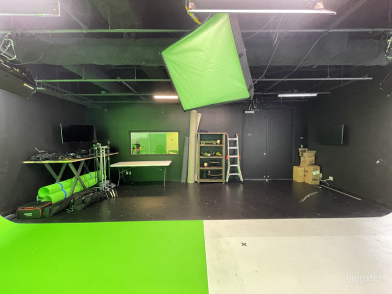  Cyclorama Equipped Film & Video Production Facility 