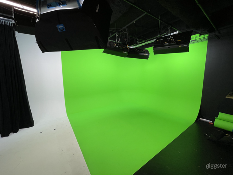  Cyclorama Equipped Film & Video Production Facility 