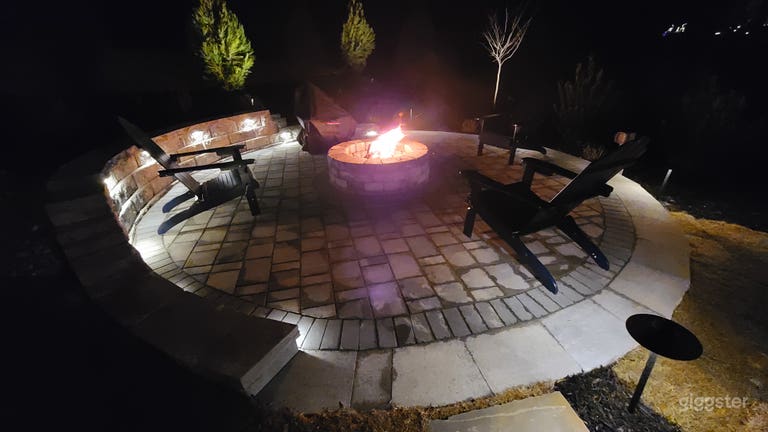  Luxurious Stunning Backyard with Gazebo 