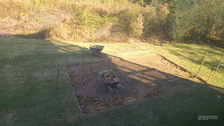  Luxurious Stunning Backyard with Gazebo 