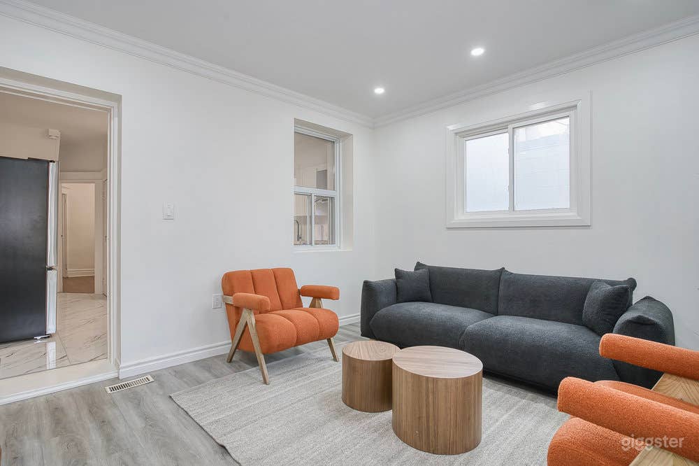 Stylish 4BR Urban Retreat in Riverside Photo 2