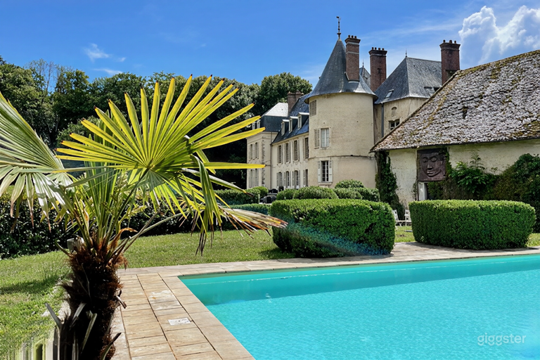  Château français historique du XVIIIᵉ siècle – Sans chambres 