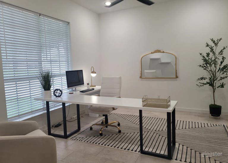  Beau bureau privé surdimensionné 