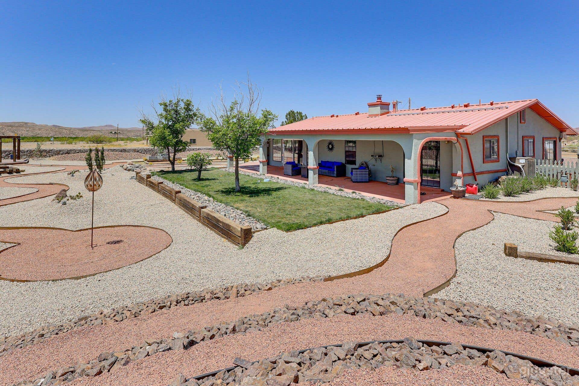 Desert Landscape space for events & gatherings Photo 2