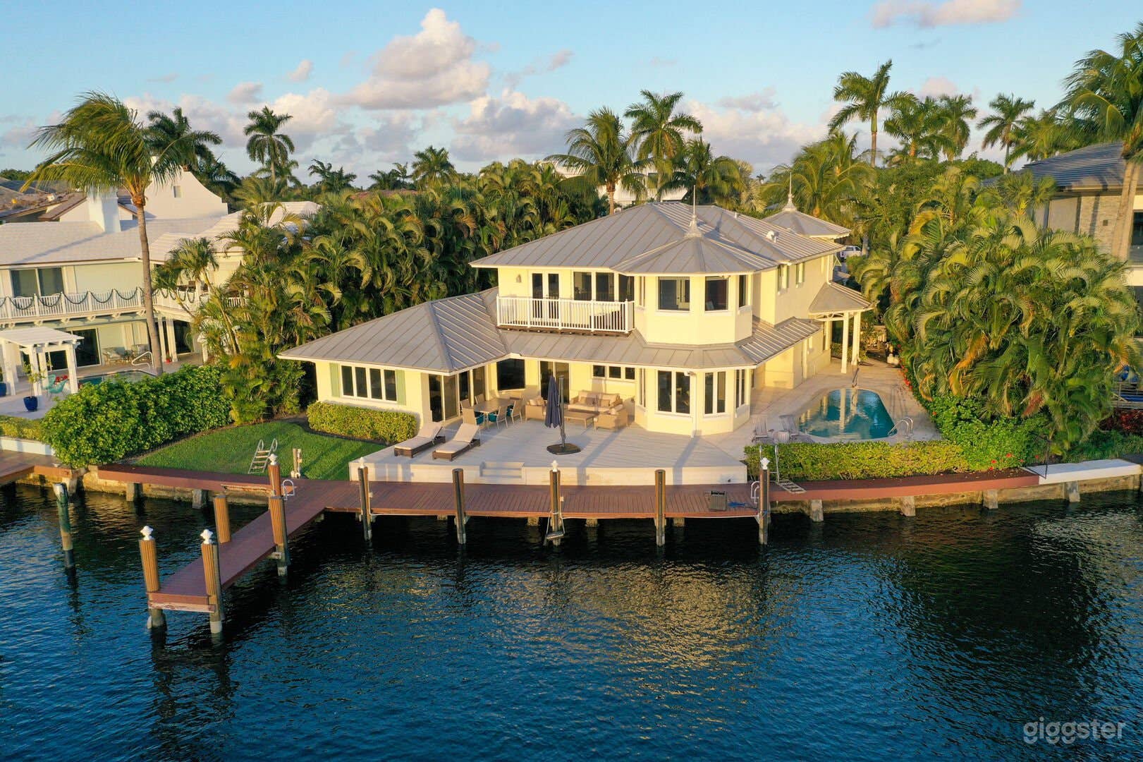 #9108 Expansive Luxury home with Heated Pool on Atlantic Avenue Photo 1