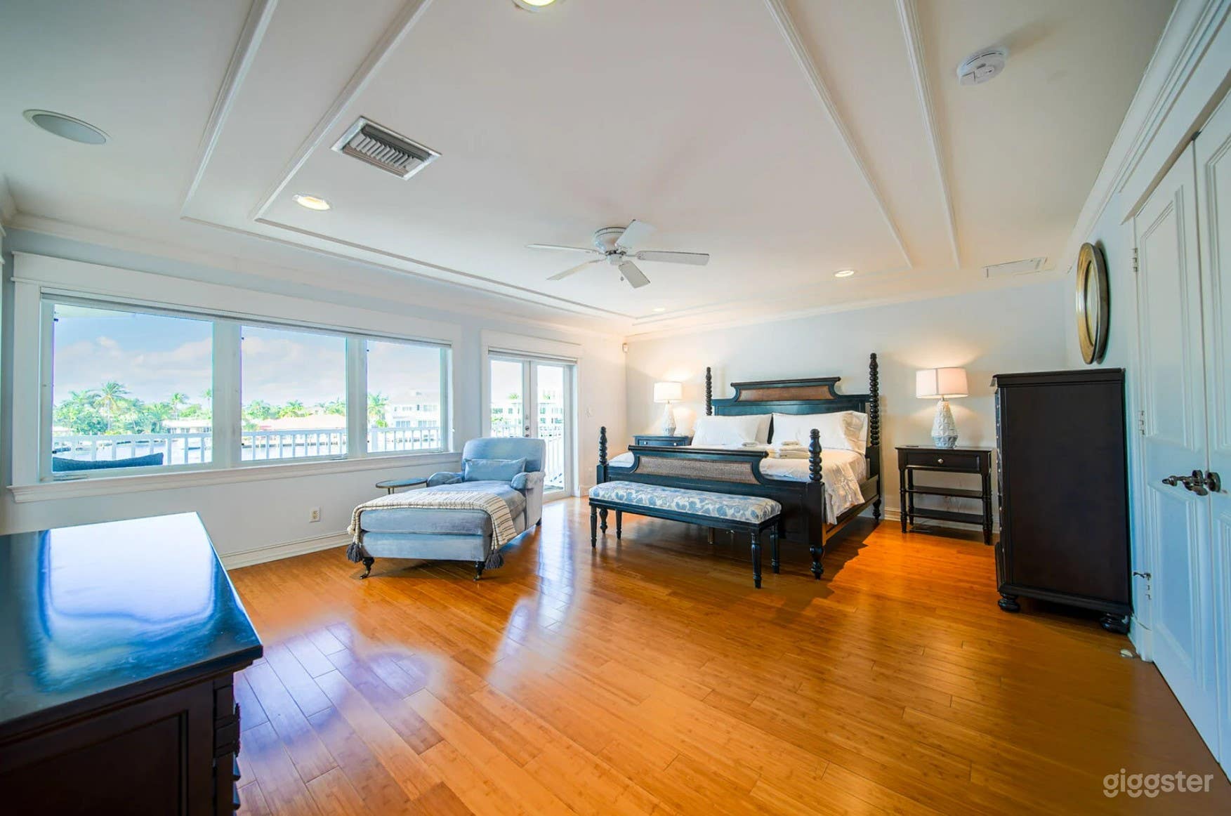 #9108 Expansive Luxury home with Heated Pool on Atlantic Avenue Photo 4