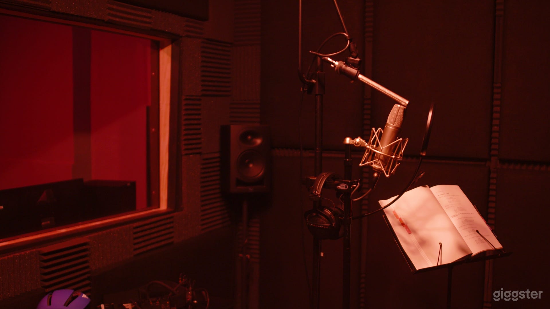 Downtown Studio for Recording/Photography/Filming Photo 1