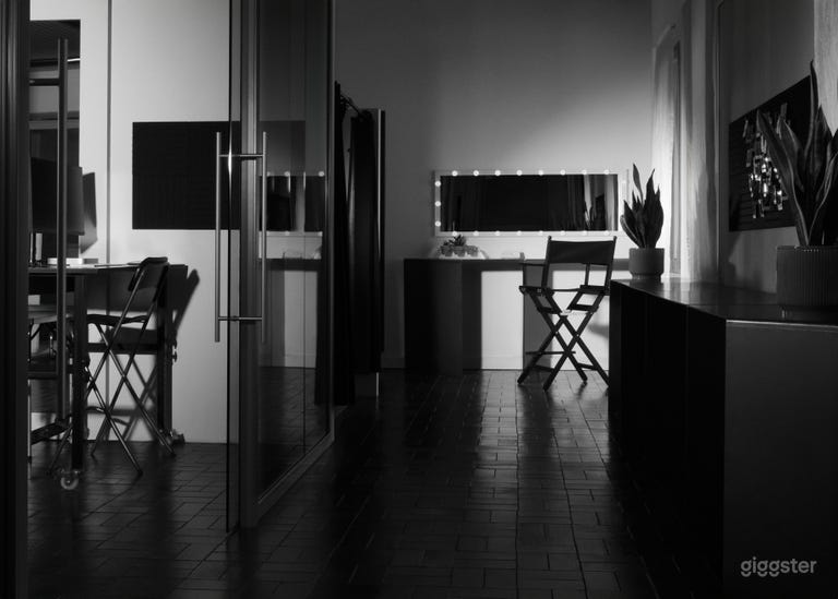  Studio Fotografico Professionale con tre sale attrezzate 