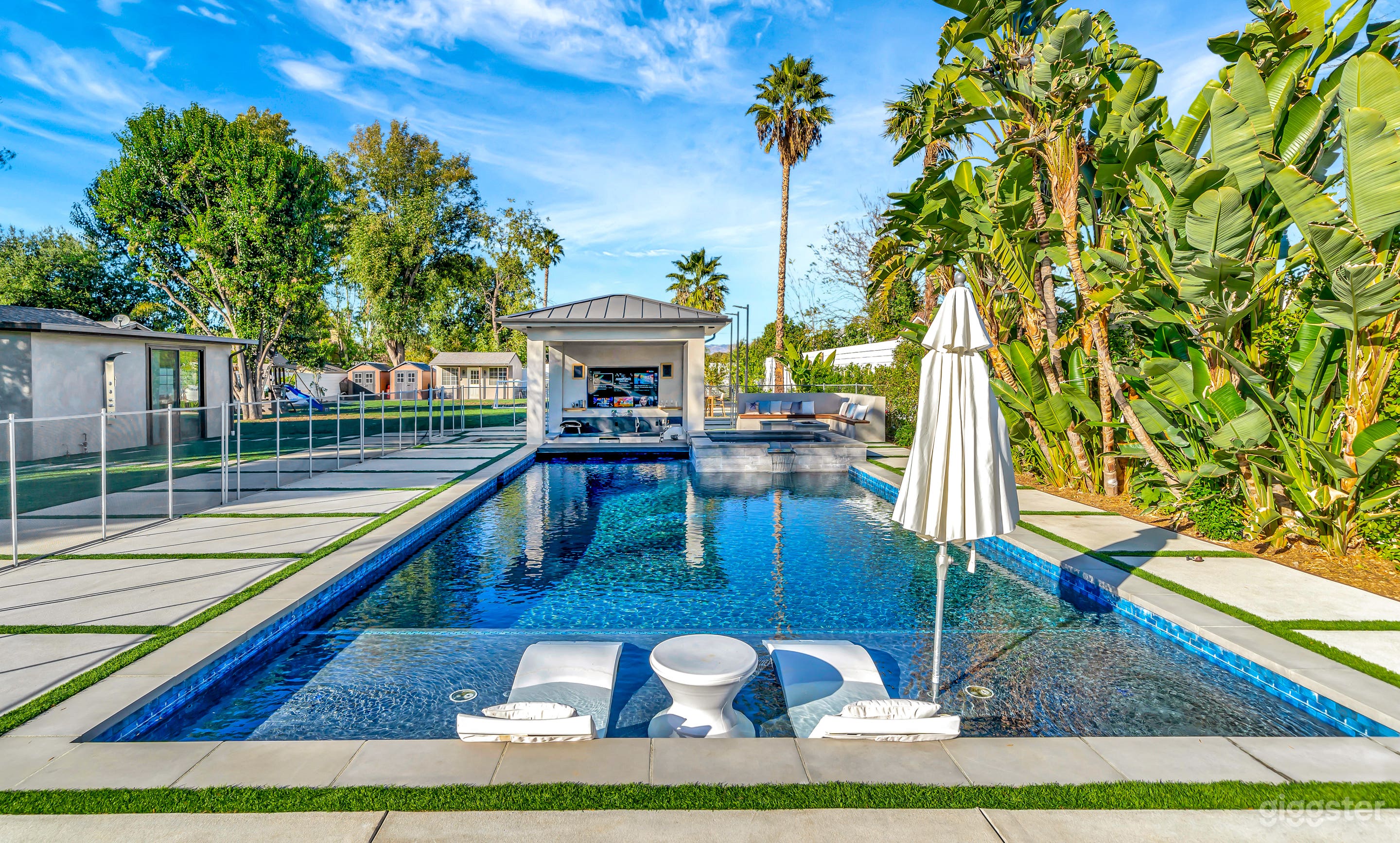 Remodeled Large Custom Backyard w/ Underground BBQ Photo 3