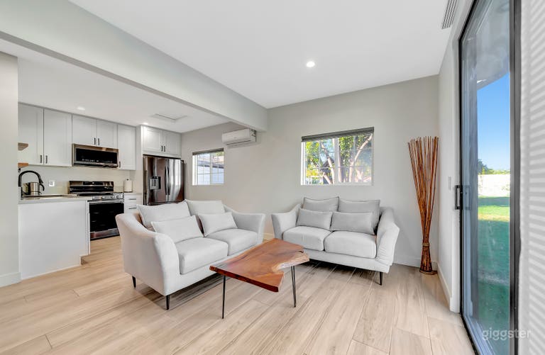  Remodeled Large Custom Backyard w/ Underground BBQ 