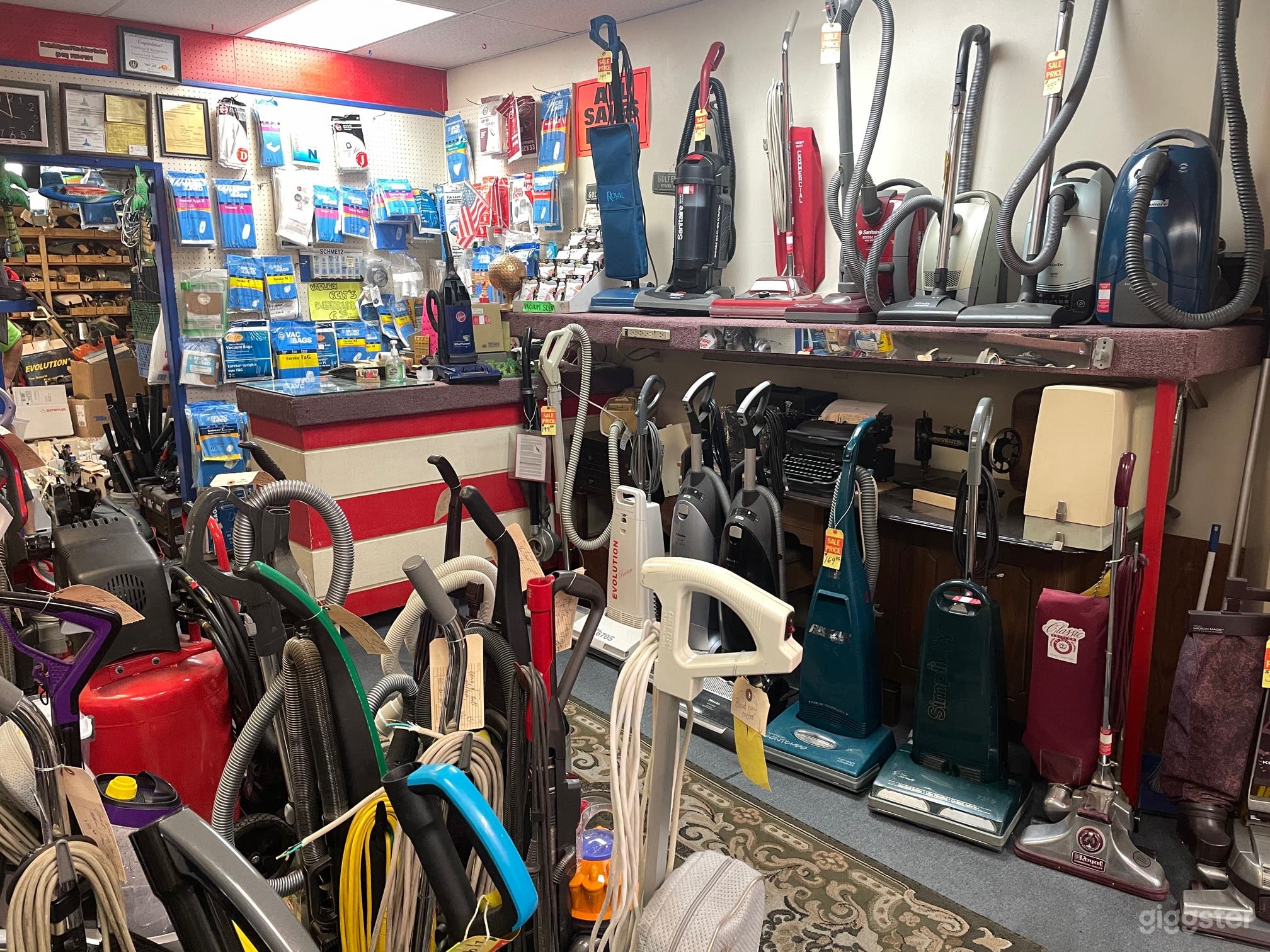 Colorful Vacuum Store Photo 4