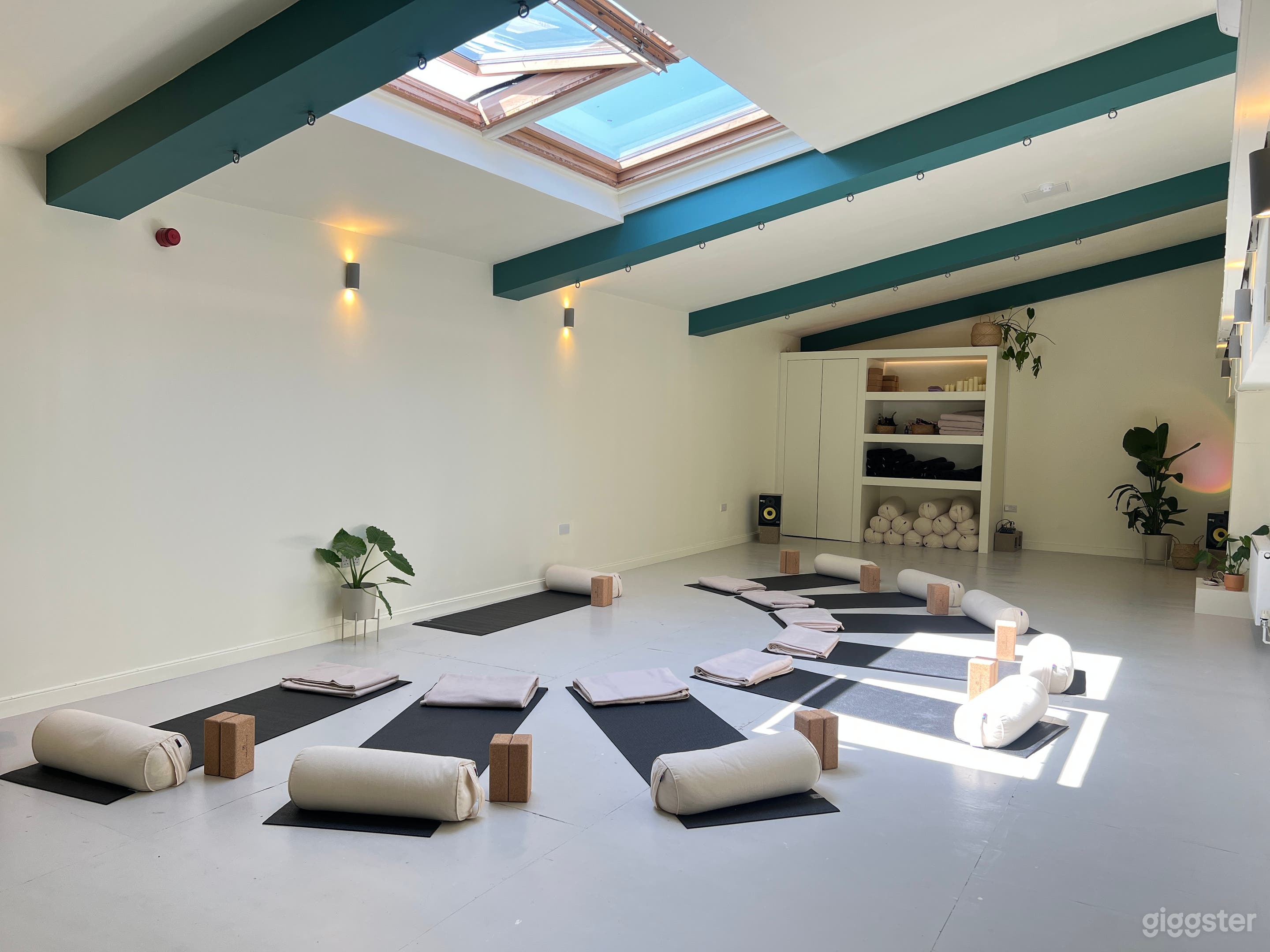 Wellness Studio in the Heart of Hackney Photo 1
