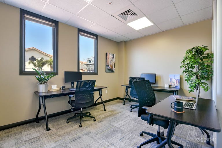  Private Office Space 