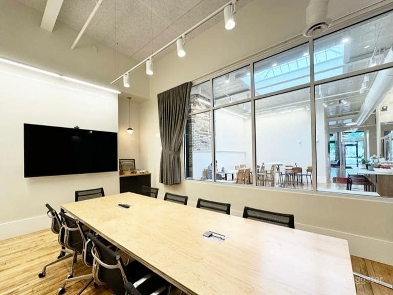  Gorgeous Meeting Room in Cool Boston Location 