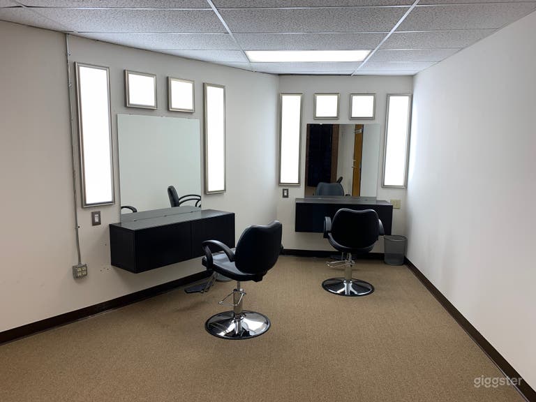  Hair &amp; Make-up 1 