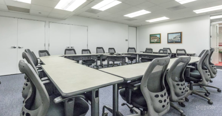  Turnkey Meeting/Training Space in Chicago 