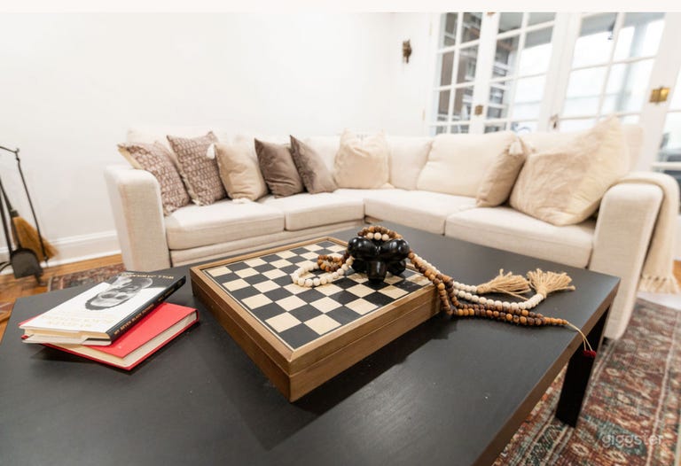  Art Home in Historic Waverly 