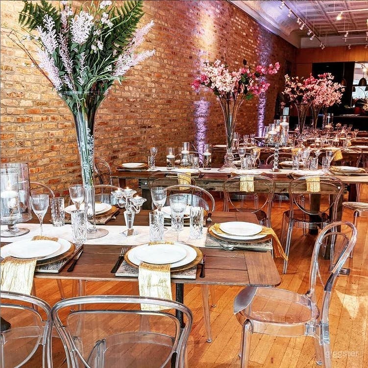 The Long Hall Chicago Photo 3