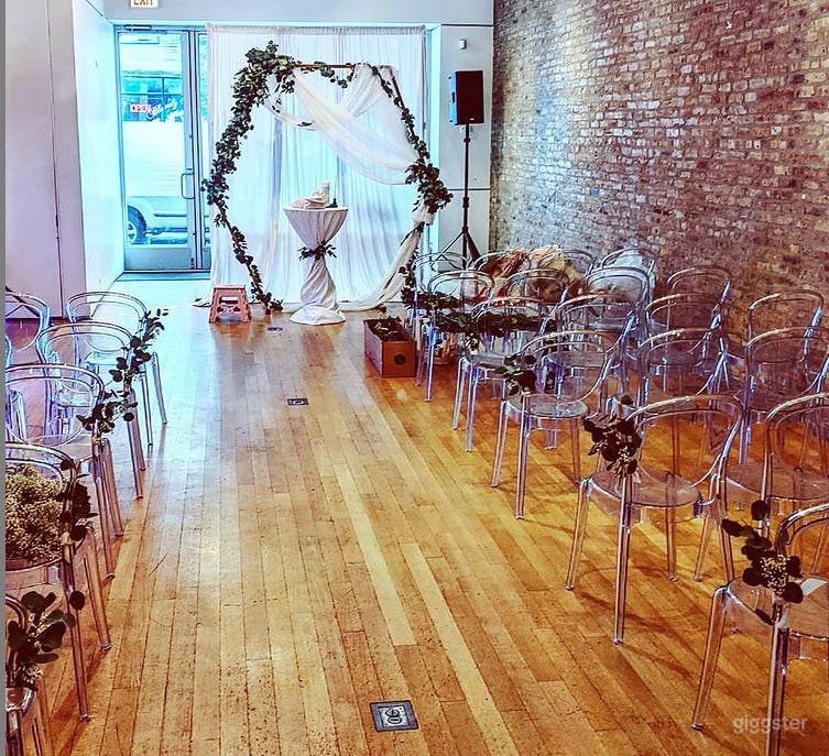 The Long Hall Chicago Photo 2