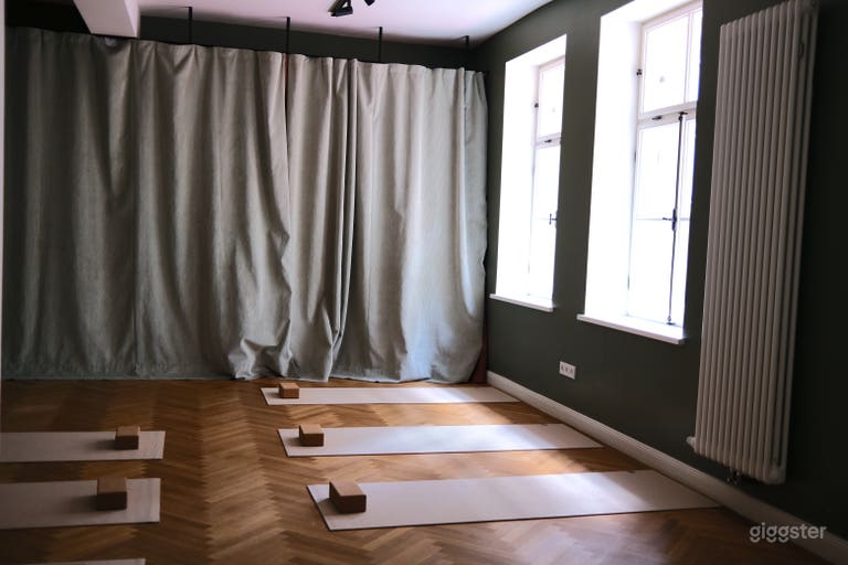  LICHTDURCHFLUTETES BOUTIQUE PILATES STUDIO 