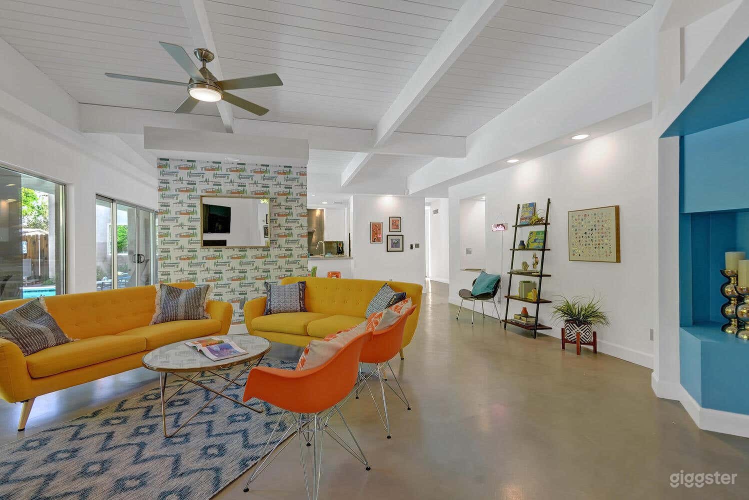 Dazzling Butterfly Alexander Home! Photo 2