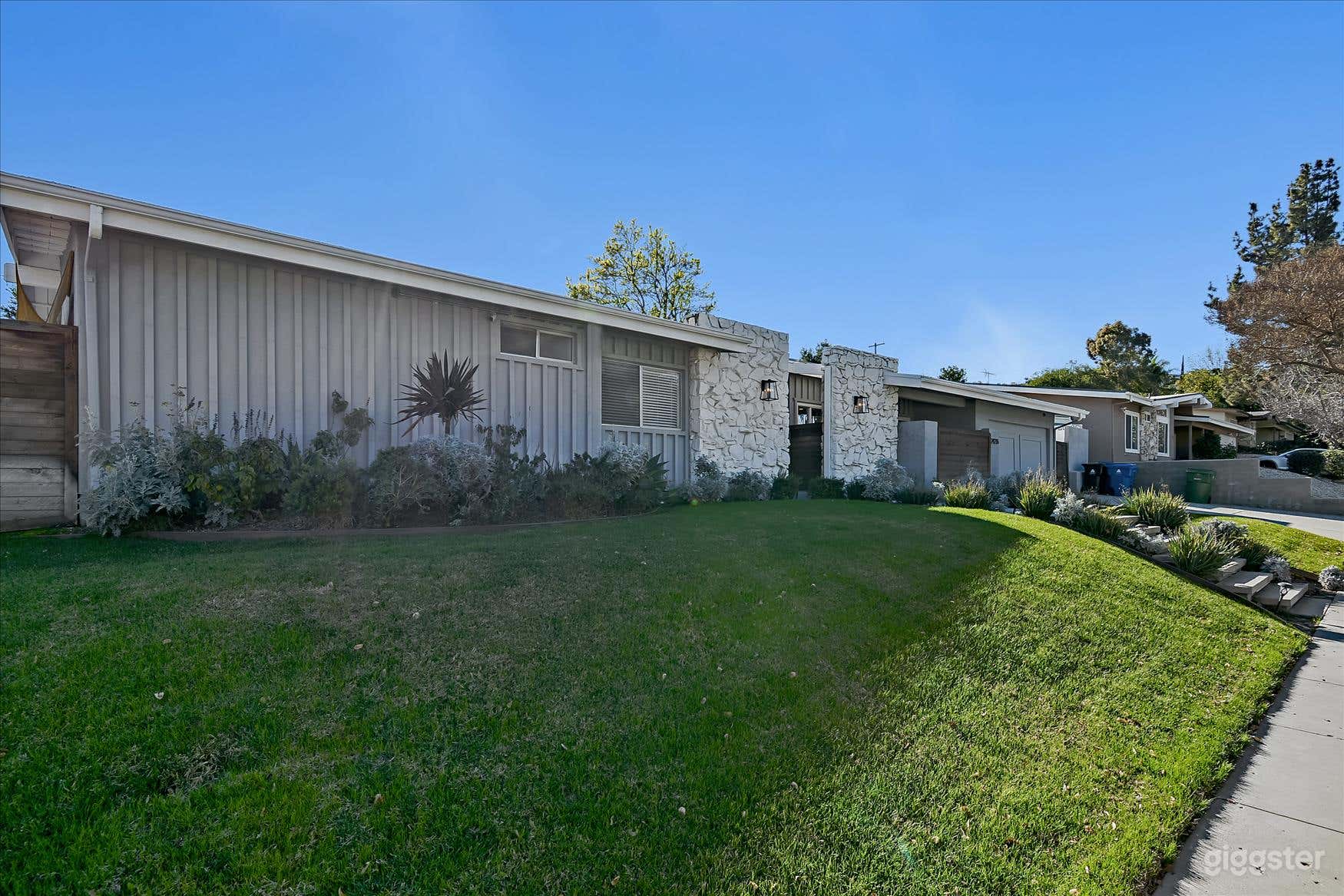 Woodland Hills House  Photo 4