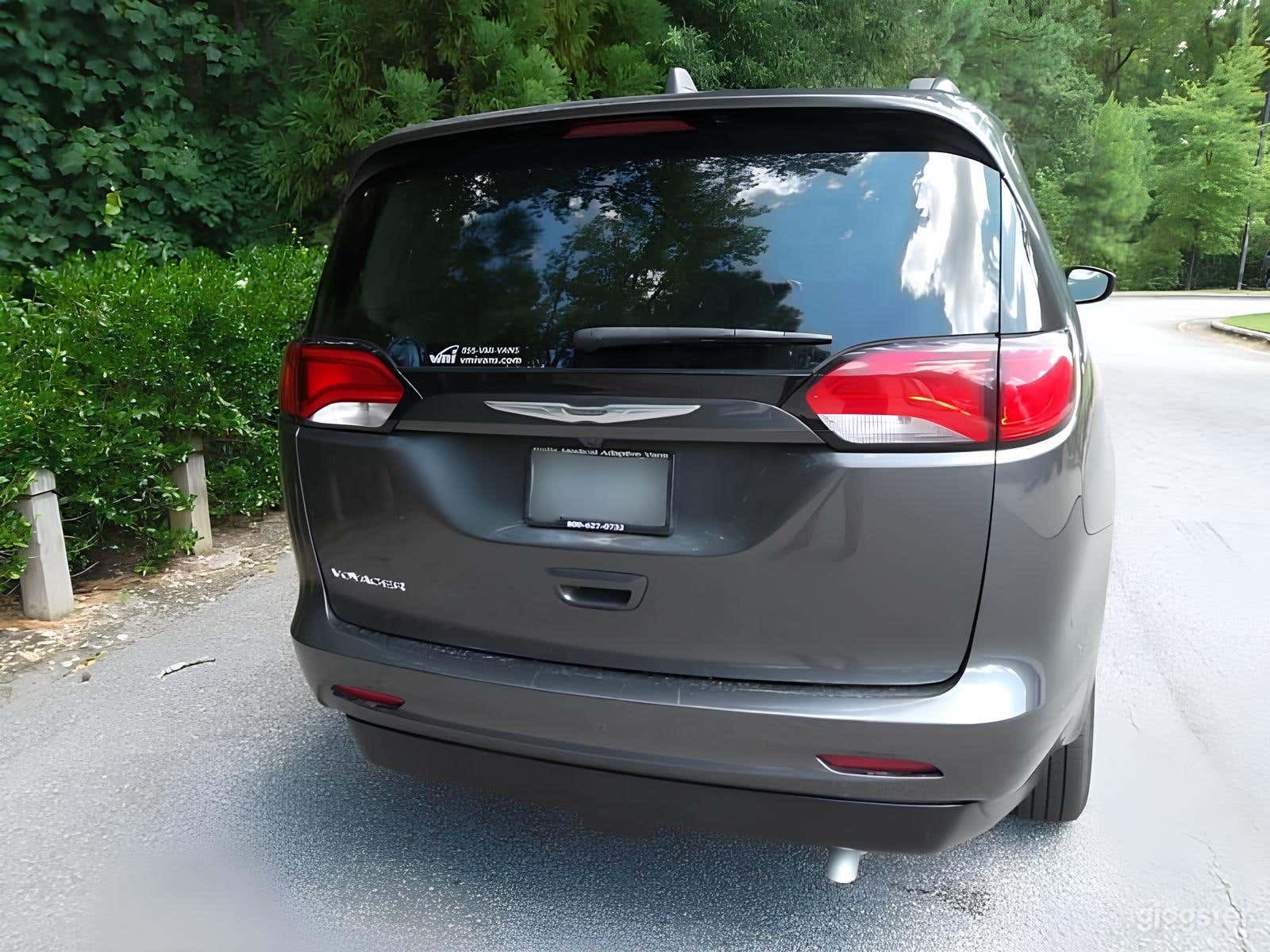 Chrysler Voyager Minivan 65 67 Photo 3