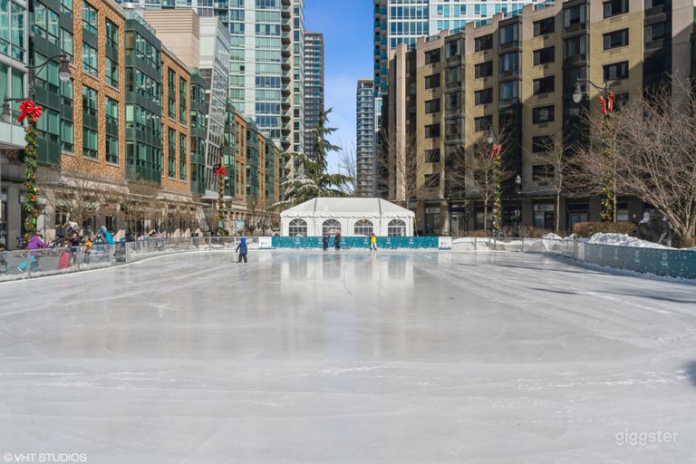  Outdoor Ice Skating Rink on the Jersey City Waterfront 