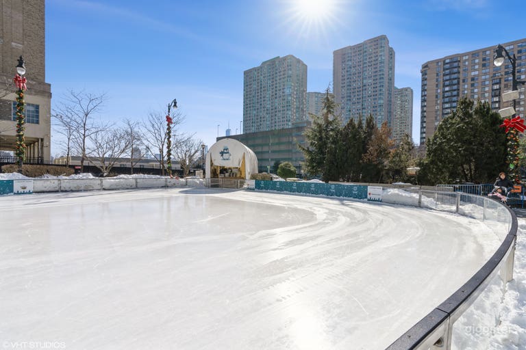  Outdoor Ice Skating Rink on the Jersey City Waterfront 