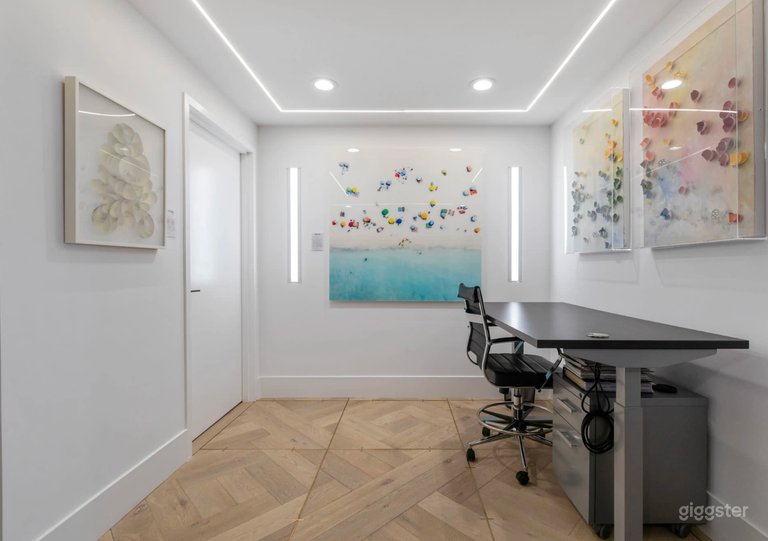  Designer Showroom in Newport Beach 