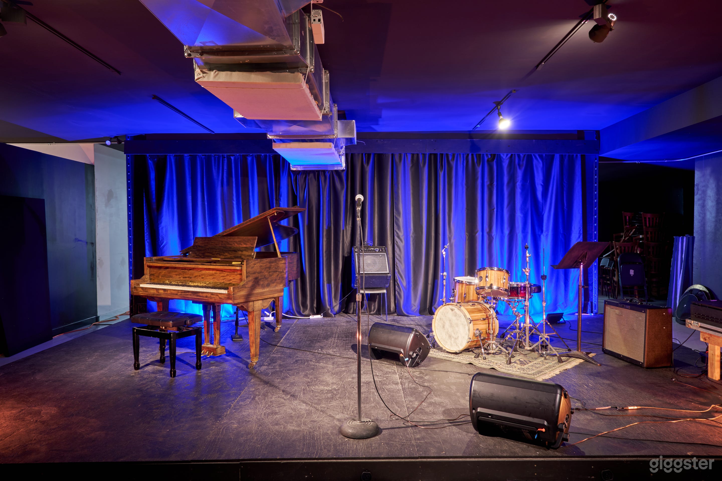 Industrial Jazz Club/Cabaret with Bar, Restaurant & Stage Photo 1