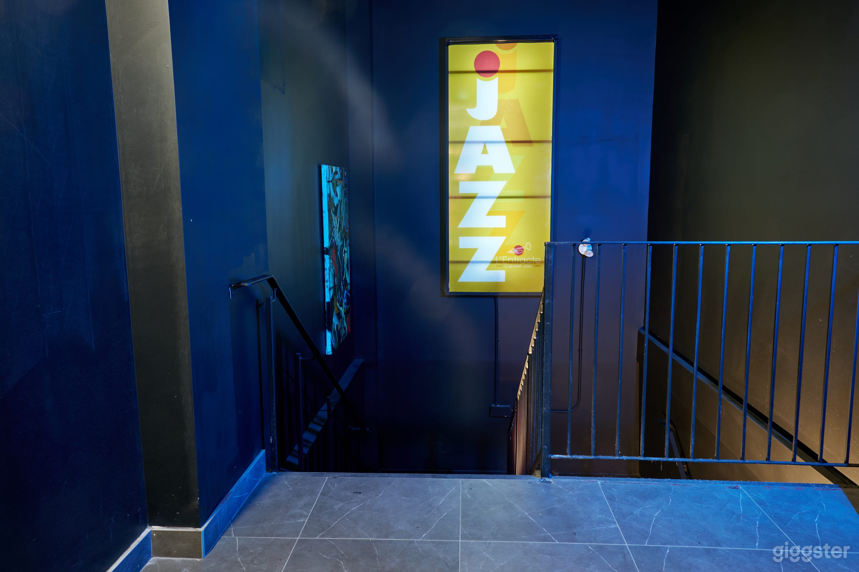 Industrial Jazz Club/Cabaret with Bar, Restaurant & Stage Photo 3