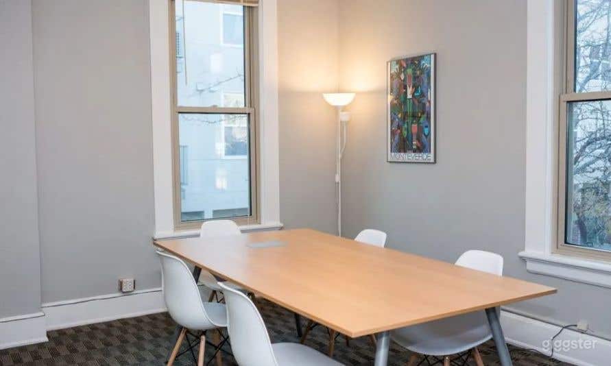 Comfortable Uptown Conference Room Photo 1