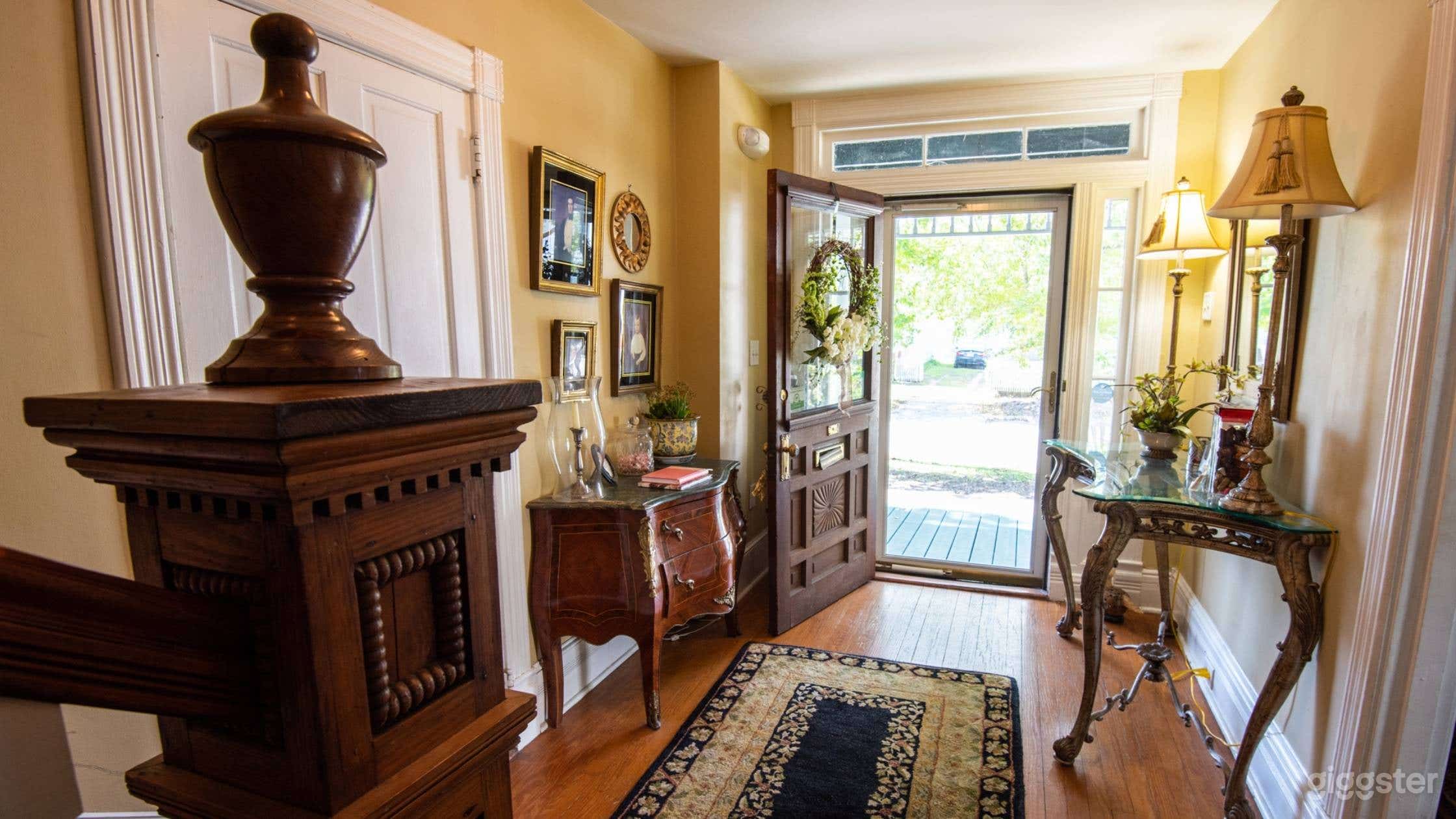 Historic Hotel with Picturesque Backdrops Photo 4