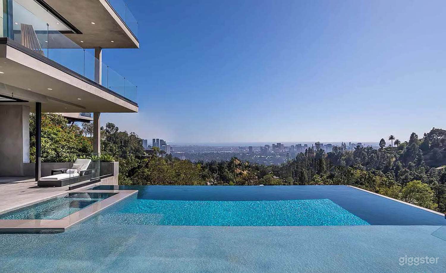 Beverly Hills Luxury Modern Mansion  Photo 3