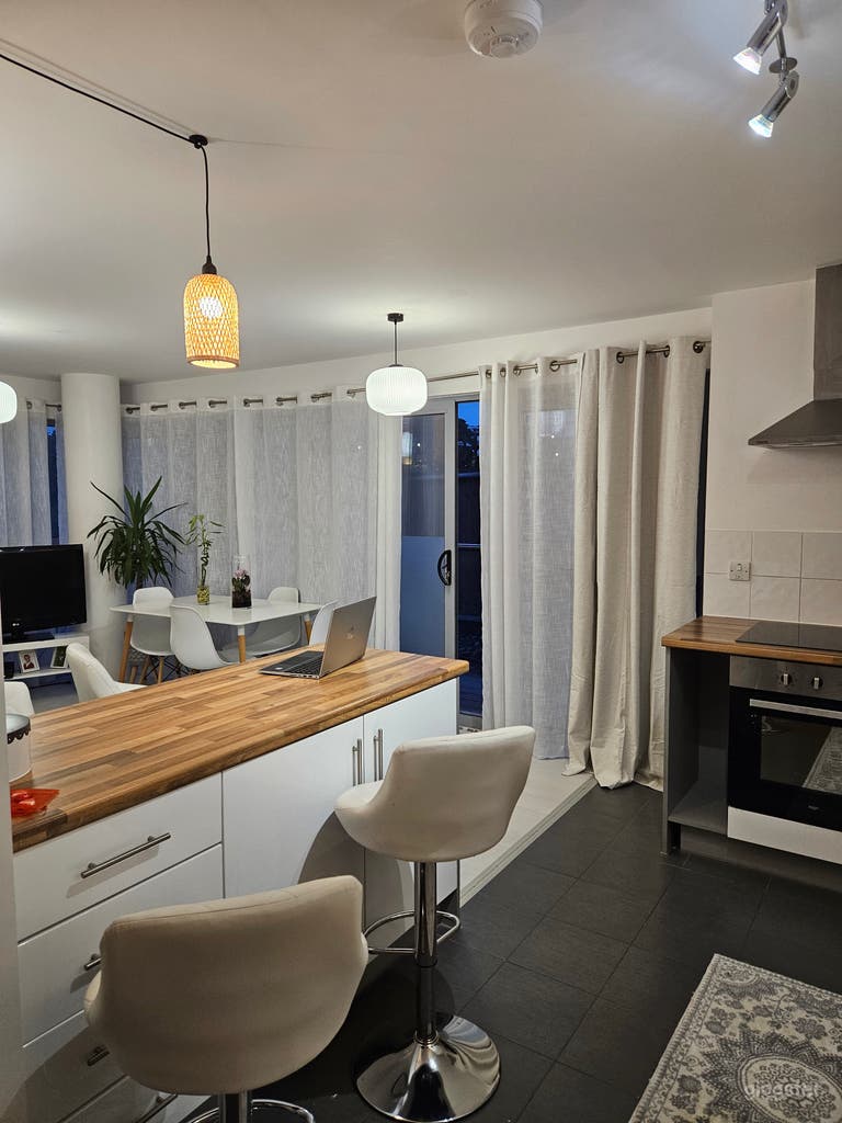  Bohemian 2 Bedrooms Ground Floor Flat 