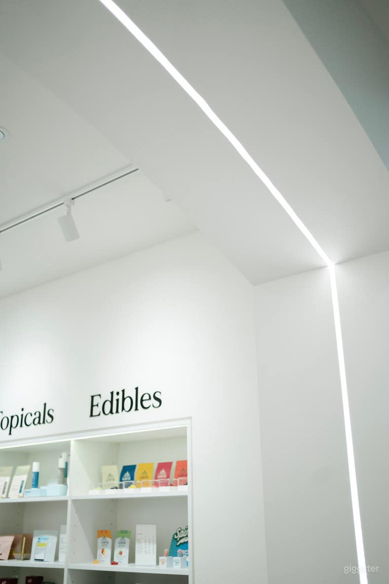  Boutique Cannabis Store 