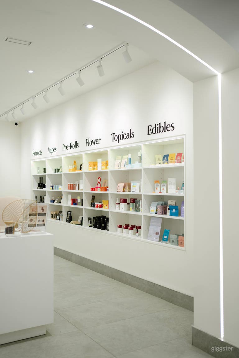  Boutique Cannabis Store 