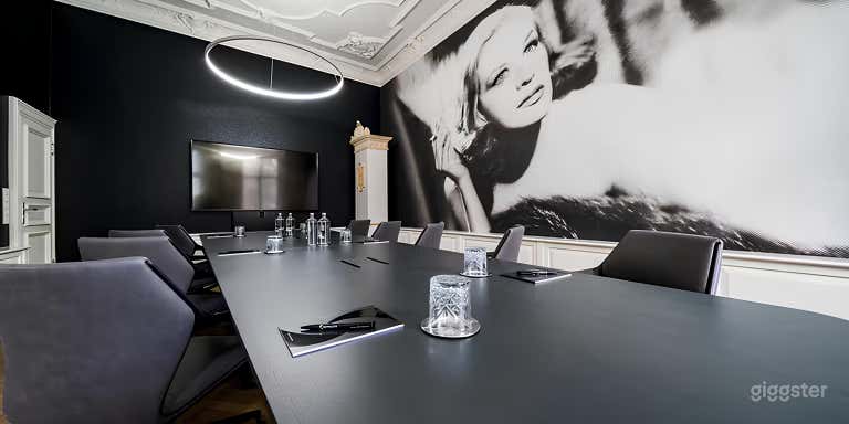  Konferenzraum || Hildegard Knef 