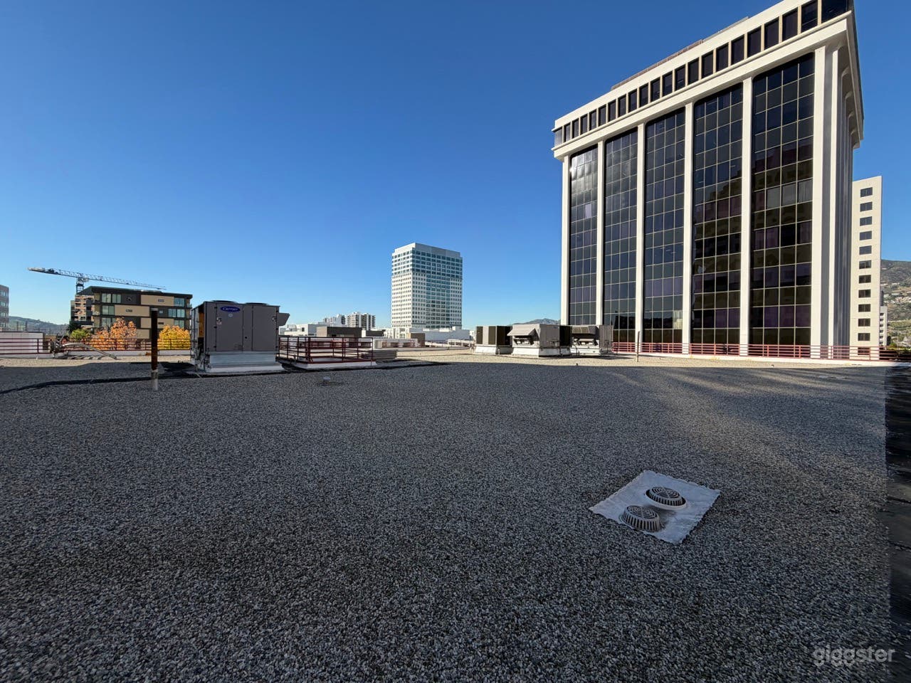 Rooftop with Stunning Glendale & LA Views – Offices Photo 4