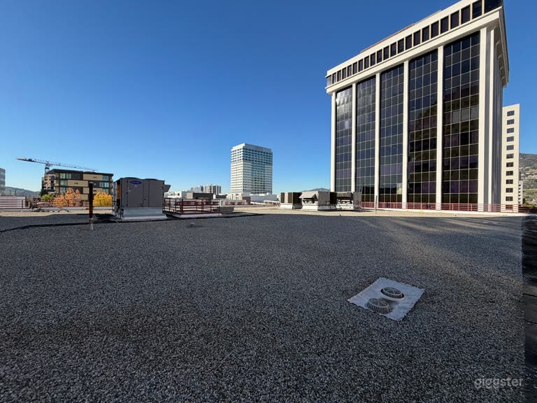  Rooftop with Stunning Glendale & LA Views – Offices 