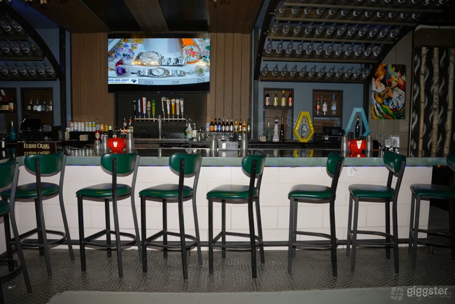 Spacious Venue with Large Dance Floor &amp; VIP Booths Photo 4