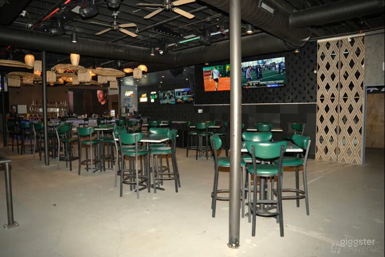  Spacious Venue with Large Dance Floor & VIP Booths 