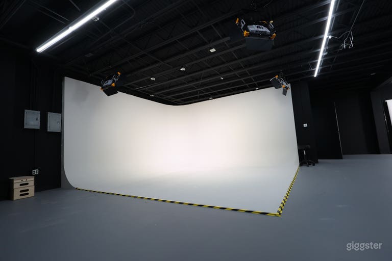  Studio professionnel de photo et vidéo cyclorama avec Green Room 